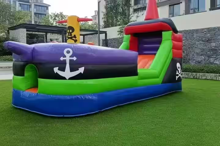 Alquiler inflable Barco Pirata - Fiesta de cumpleaños decorada CDMX