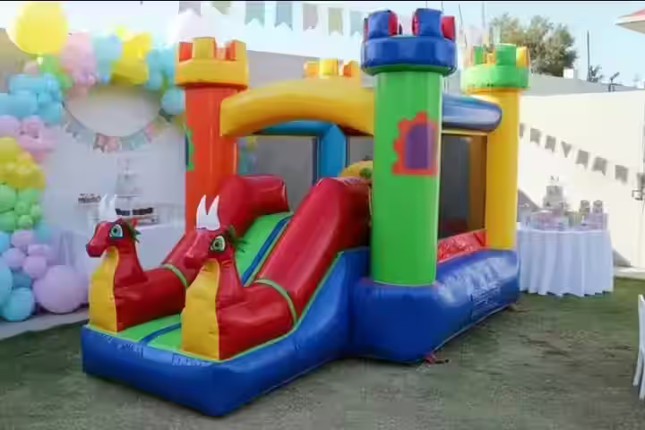 Inflable Dragones Rojos - Renta para fiestas infantiles CDMX