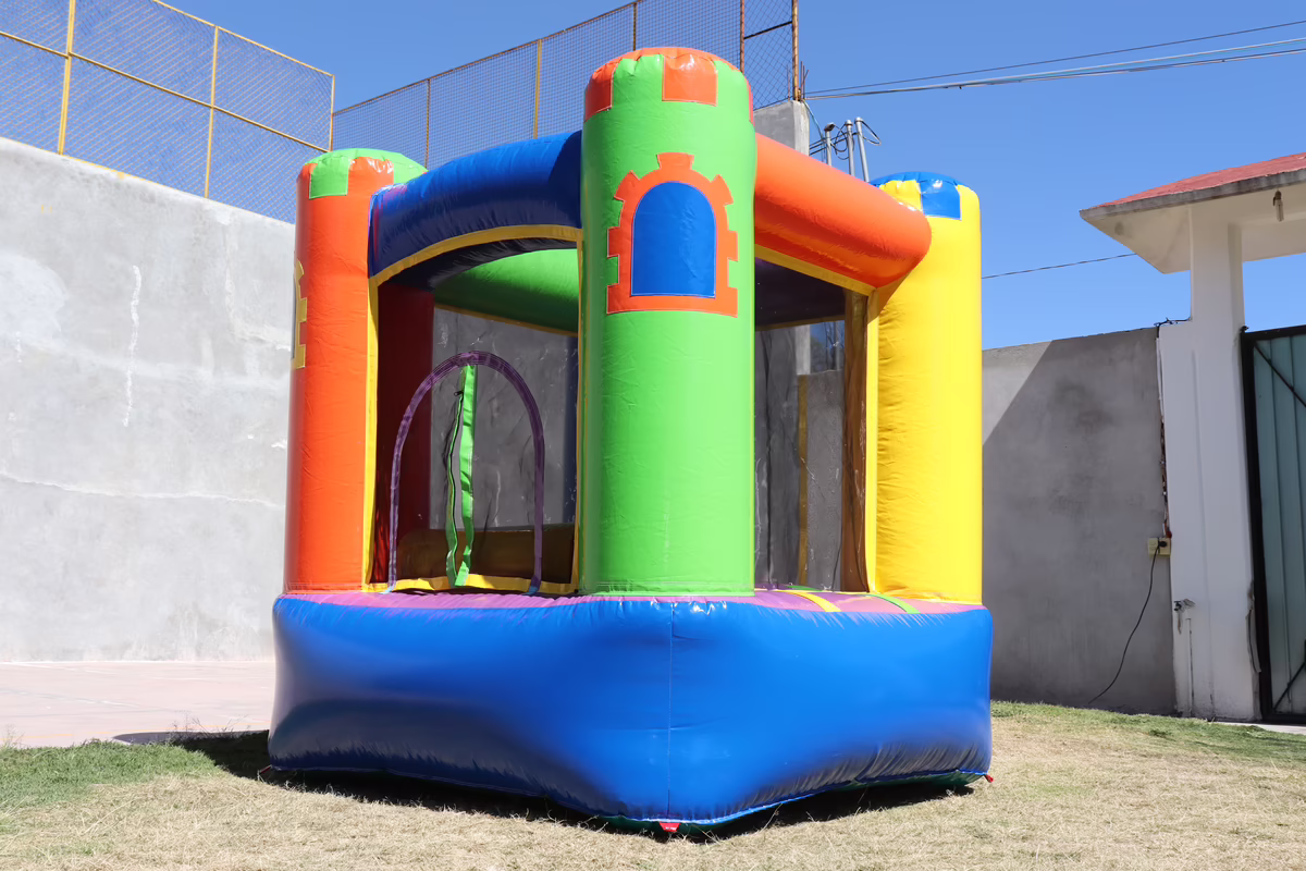 Inflable Mini Castillo - Renta para fiestas infantiles CDMX