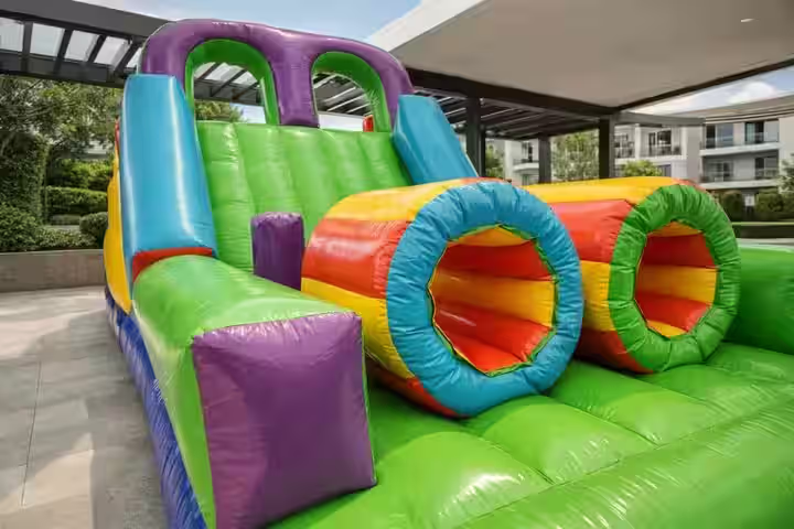 Renta de inflable Extremo - Circuito de obstáculos de 7 metros para fiestas y eventos en CDMX